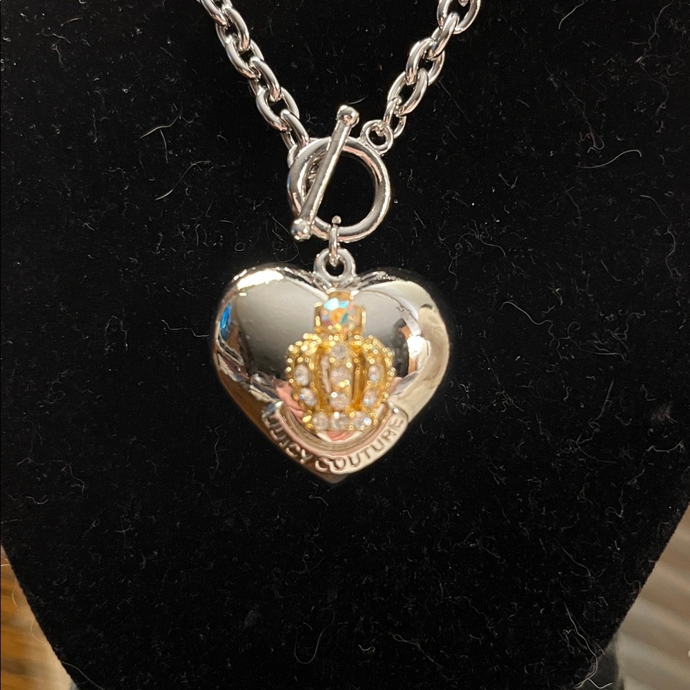 🎀🩷👑🎀🩷👑NWOT JUICY COUTURE PUFFED HEART & CROWN TOGGLE NECKLACE🎀🩷👑